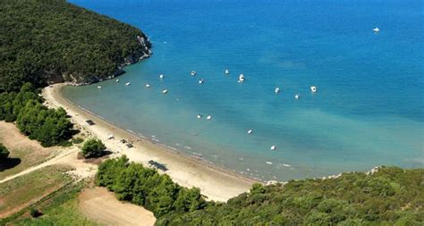 prada cala di forno|La famiglia Prada acquista spiaggia in Maremma.